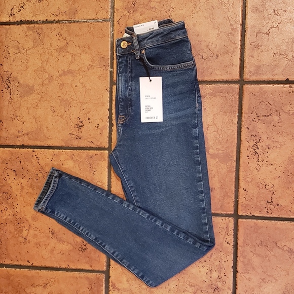 Forever 21 Denim - Forever 21 Skinny Jeans Size 26 Forever 21 Denim - Forever 21 Skinny Jeans Size 26